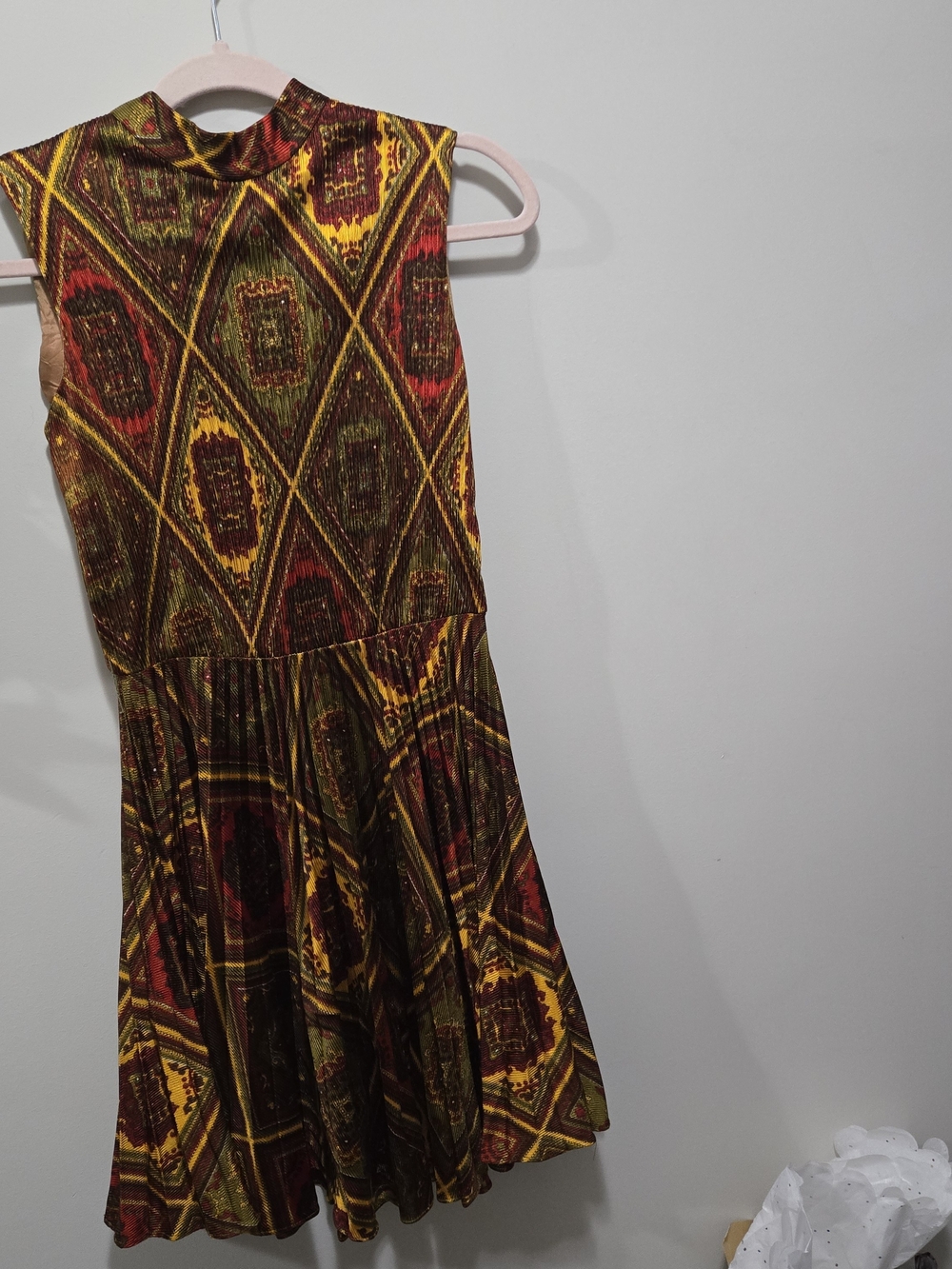 Vintage 70s Pleated Midi Dress in Brown & Gold - Picture 3 of 8